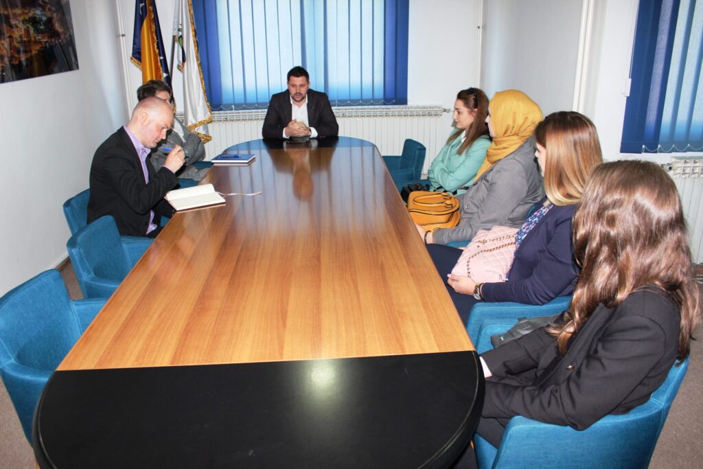POTPISANI UGOVORI SA VOLONTERIMA