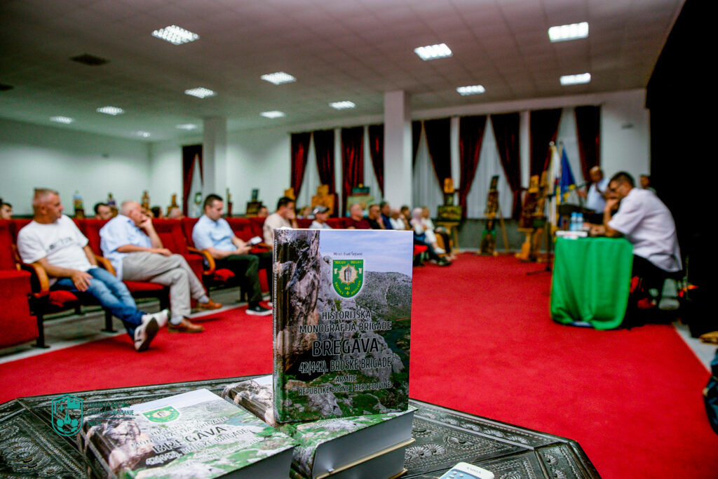 ODRŽANA PROMOCIJA MONOGRAFIJE BRIGADE BREGAVA (442.) AUTORA ESADA ŠEJTANIĆA