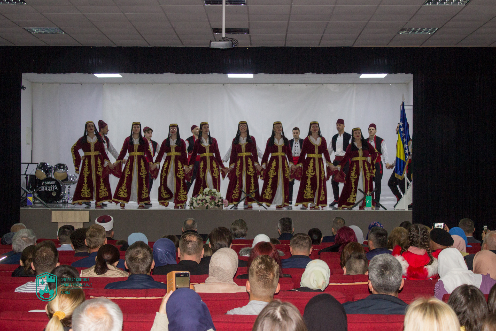 ODRŽAN BAJRAMSKI KONCERT «NEK SE ZNA DA BAJRAM JE»