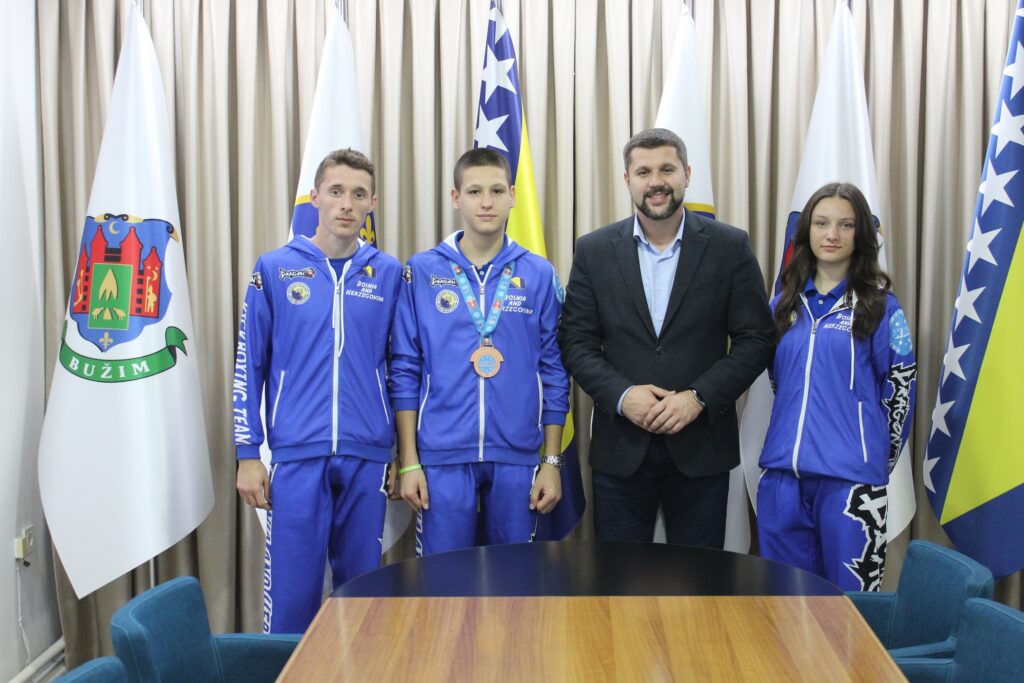NAČELNIK OPĆINE PRIMIO ČLANOVE REPREZENTACIJE BiH U KIK BOKSU