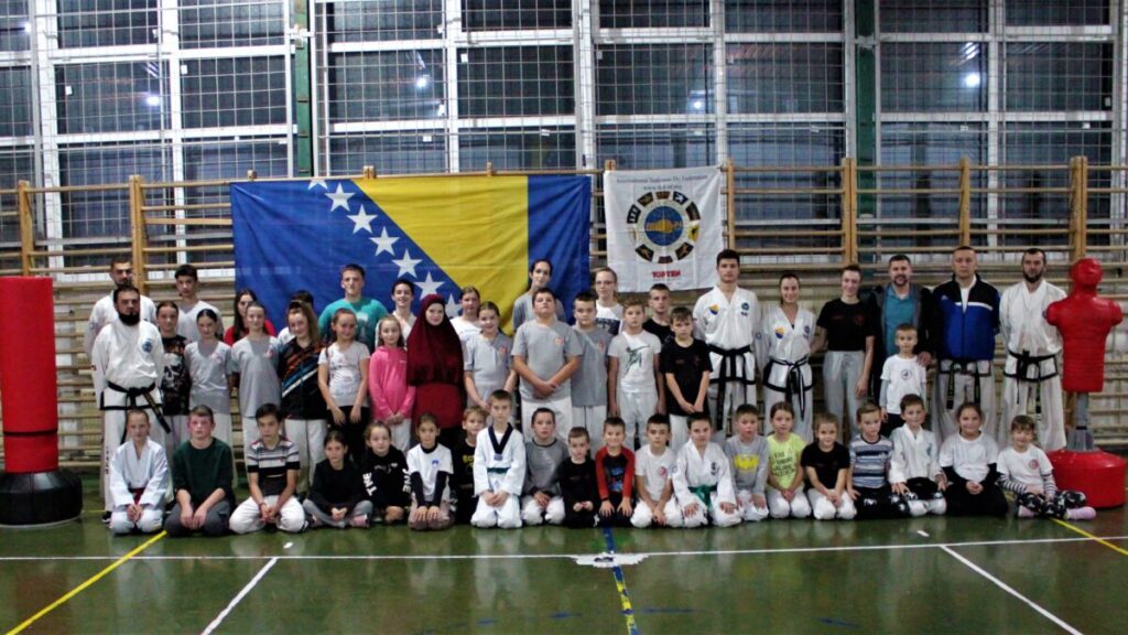 OPĆINSKI NAČELNIK OBRADOVAO ČLANOVE TAEKWON-DO KLUBA ASIM BAJREKTAREVIĆ-HAMZA