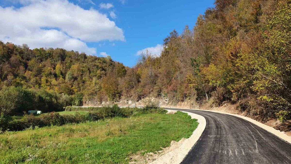 IZGRAĐENO VIŠE OD 5 KILOMETARA NEKATEGORISANE PUTNE MREŽE