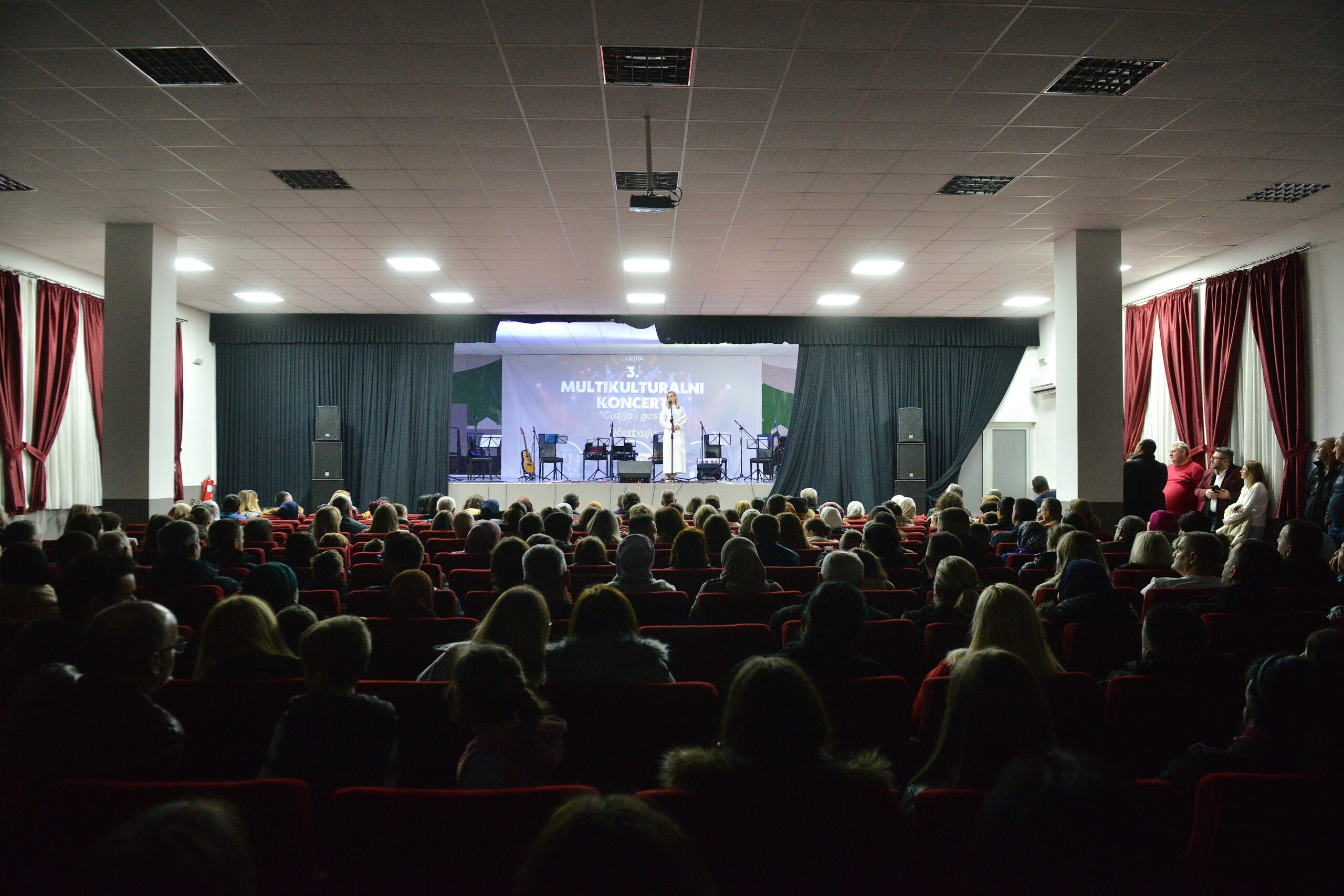 ODRŽAN 3. MULTIKULTURALNI KONCERT «GAZIJA I GOSTI»