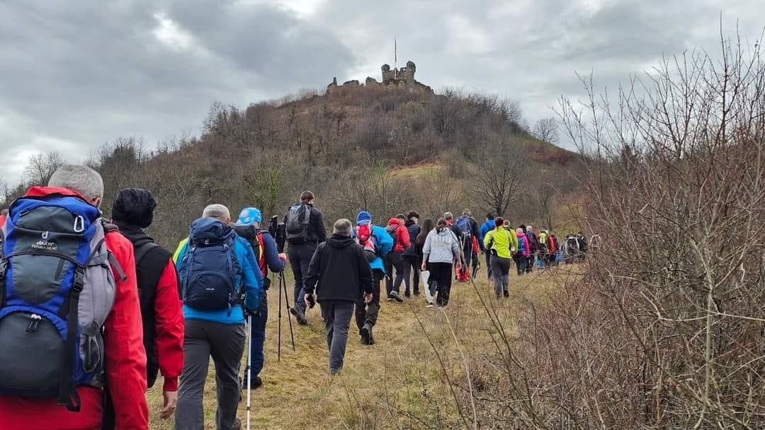 ODRŽANA ŠETNJA BUŽIMSKIM STAZAMA U ORGANIZACIJI PLANINARSKOG DRUŠTVA RADOČ