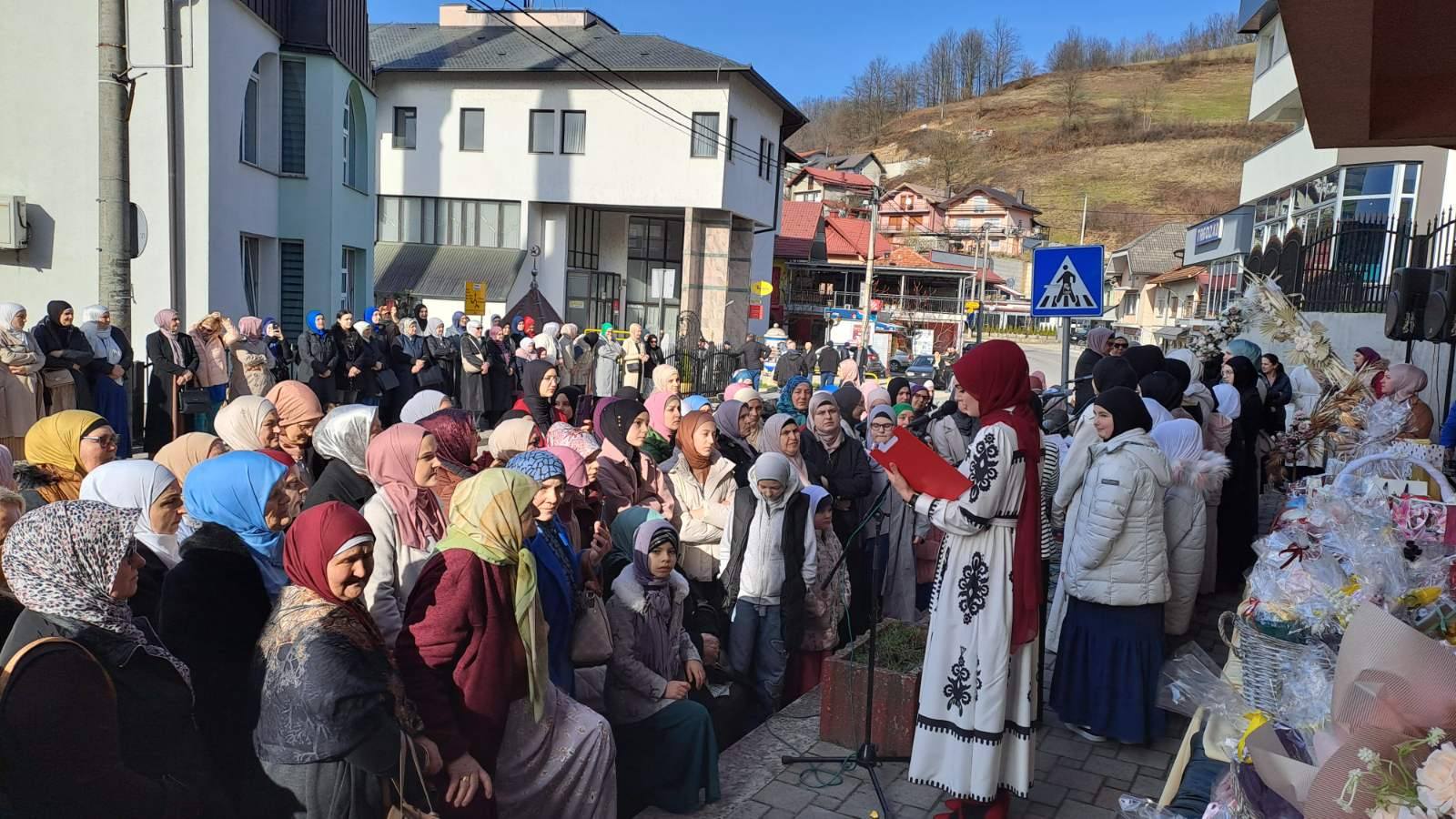 U BUŽIMU OBILJEŽEN DAN HIDŽABA