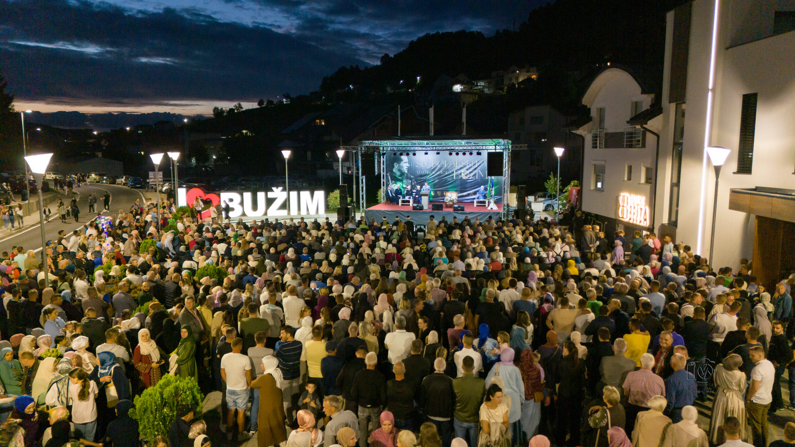 Svečano otvorena 30. manifestacija “Slobodarski dani viteškog grada Bužima”