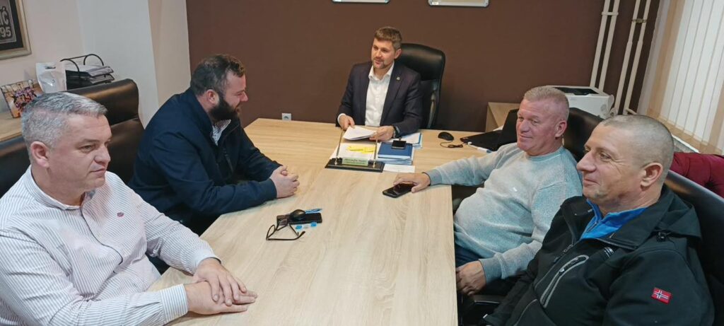 POTPISAN UGOVOR ZA UREĐENJE KORITA POTOKA ČAVA