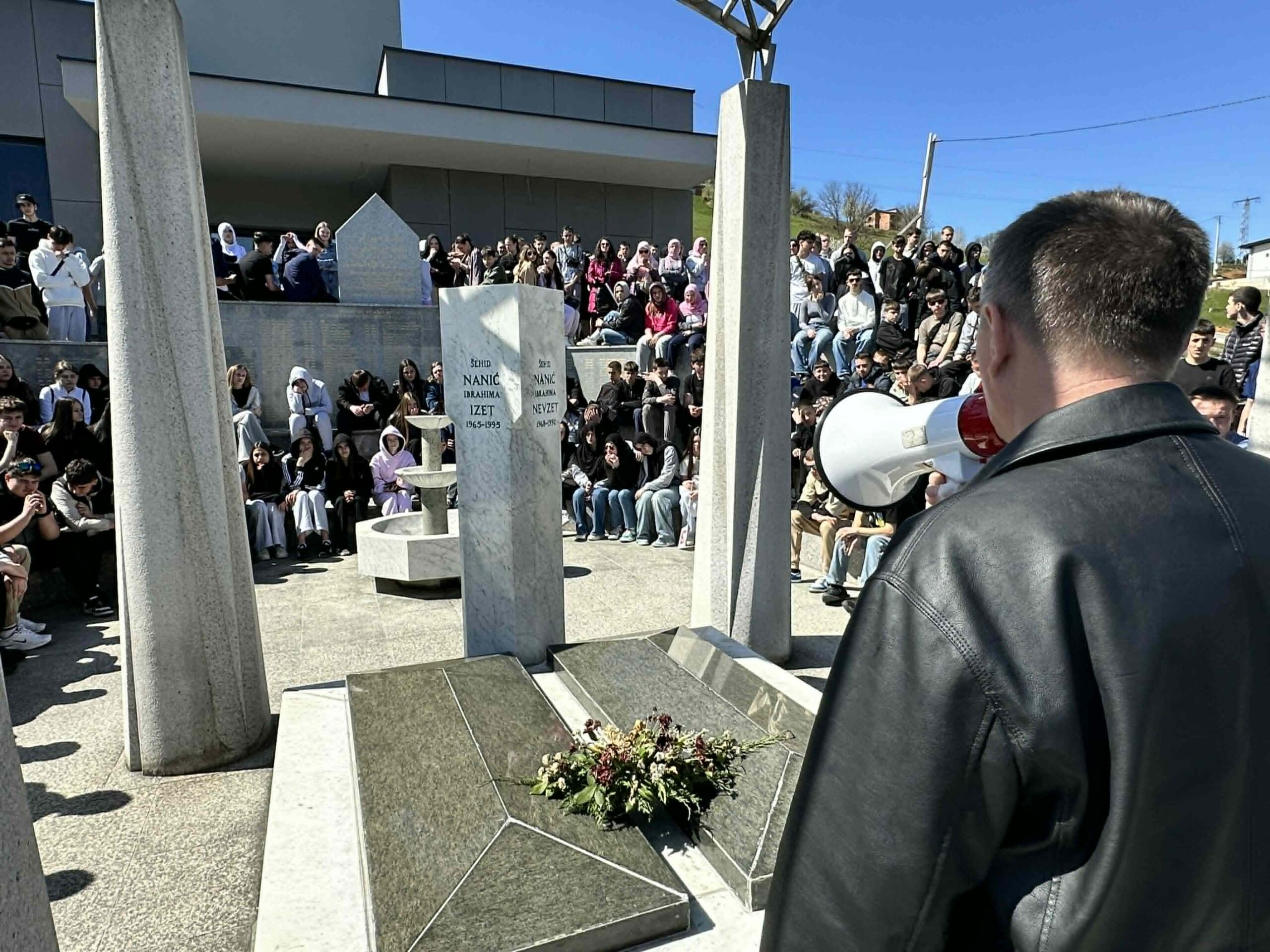 I OVE GODINE STUDIJSKE POSJETE UČENIKA I PROFESORA IZ SARAJEVA VITEŠKOM BUŽIMU