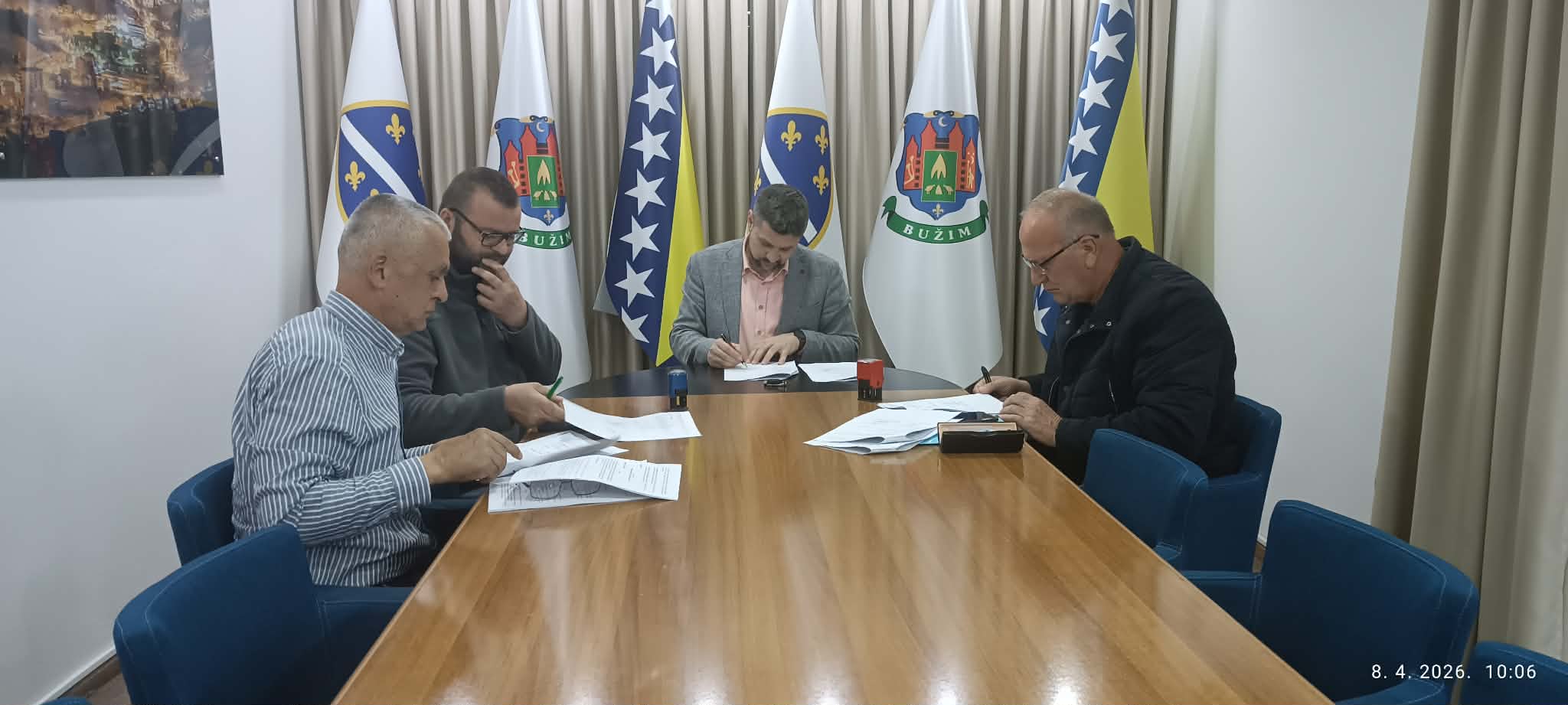 NASTAVLJA SE ČIŠĆENJE I UREĐENJE BUŽIMNICE I BAŠTRE