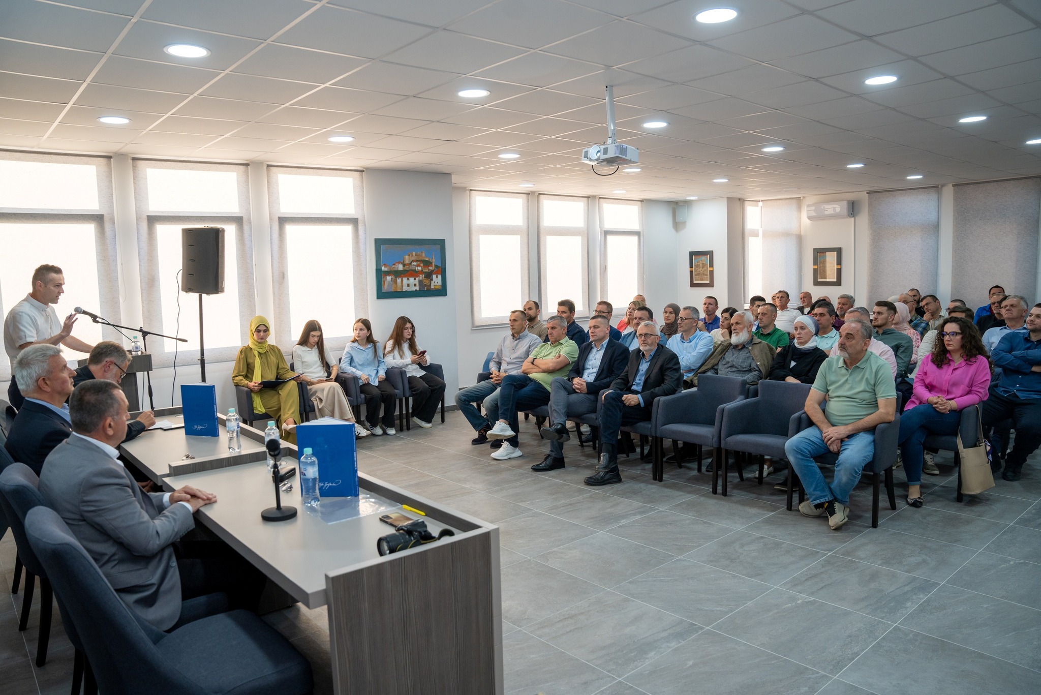 U BUŽIMU ODRŽANA PROMOCIJA MONOGRAFIJE O DR. IRFANU LJUBIJANKIĆU